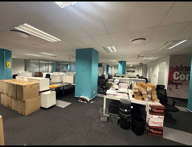 565M² OFFICE TO LET IN PARKTOWN